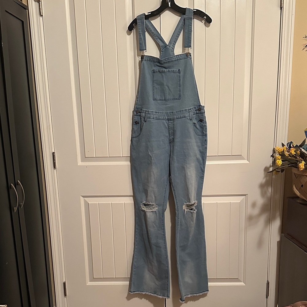 Women's Light Blue Denim Overalls NWOT